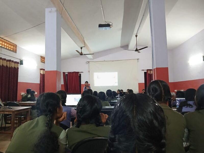 പ്രമാണം:13098 software.jpg