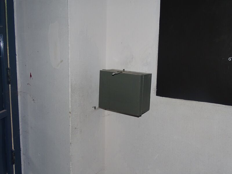 പ്രമാണം:19068 PEN WASTE BOX.JPG