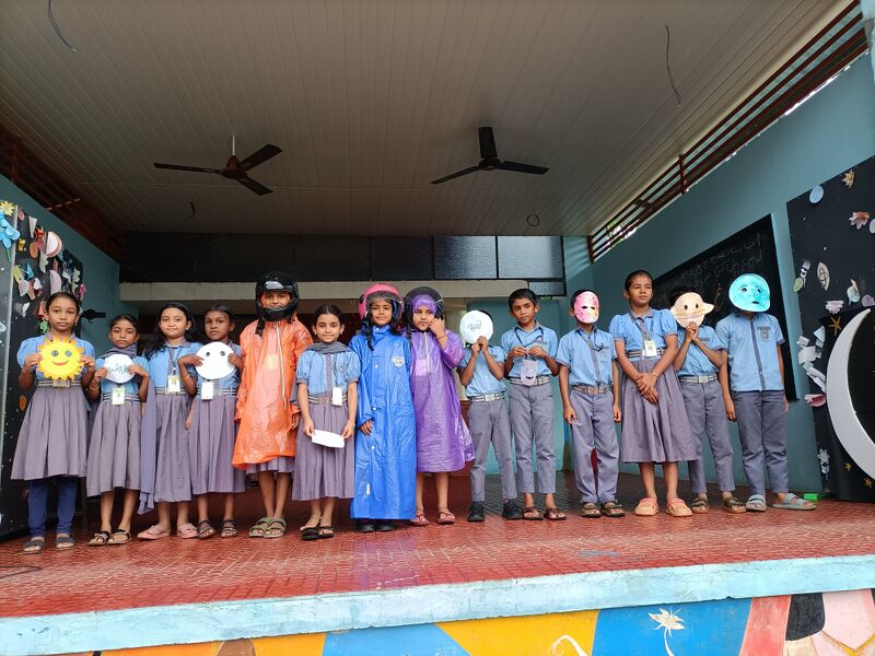 പ്രമാണം:19809 moonday2.jpg