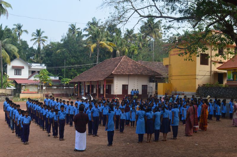 പ്രമാണം:23444 ups pullut 09012017.jpg