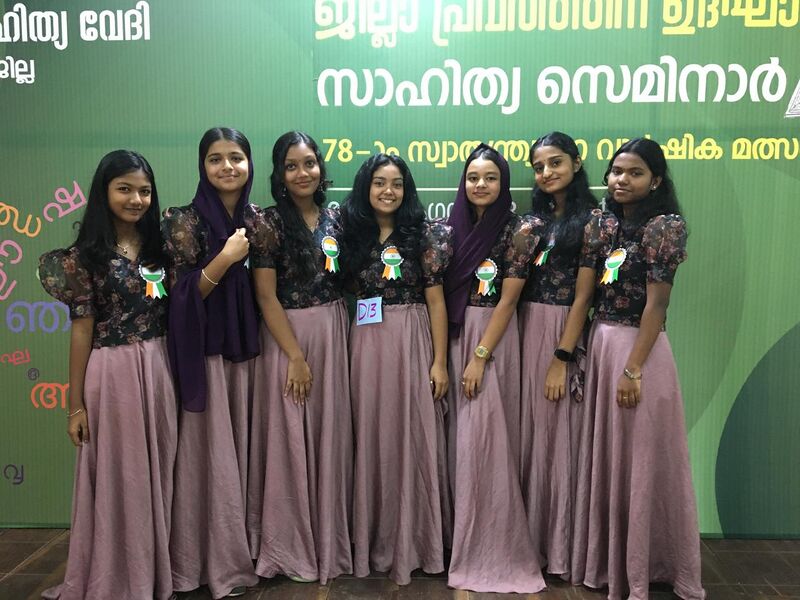 പ്രമാണം:29040-indepedence day comeptetions-1.jpg