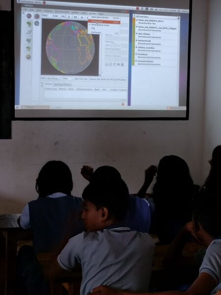 പ്രമാണം:Digitalclassroom 33056.jpg