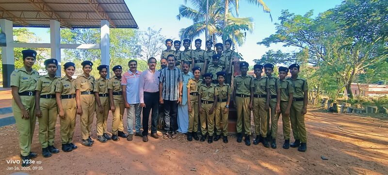 പ്രമാണം:12017 republic3.jpg