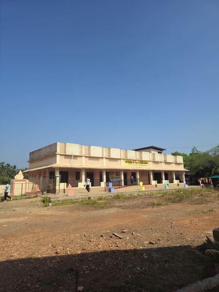 പ്രമാണം:13106 school .jpeg