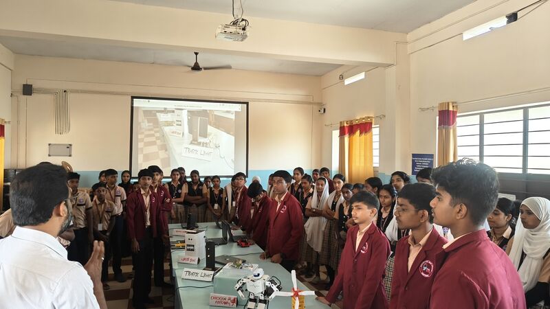 പ്രമാണം:15051 robo fest 5.jpg