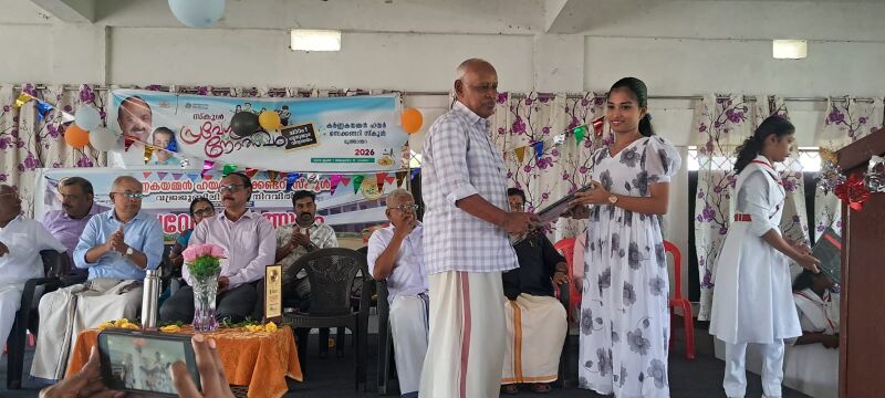 പ്രമാണം:21060 khs prevesanothsav1.jpg