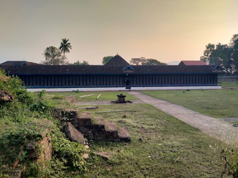 പ്രമാണം:24001-VENGANELLUR-Mahadeva temple.jpg