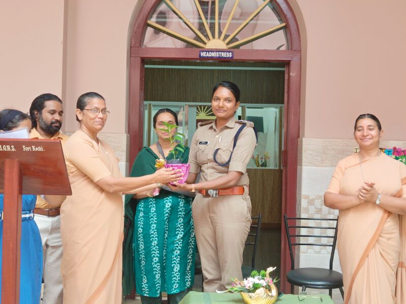 പ്രമാണം:26007 ENVIRONMENT DAY.jpg