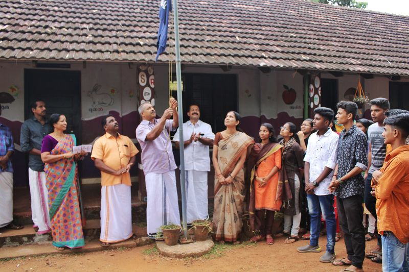 പ്രമാണം:28012 SP 1920 185.jpeg