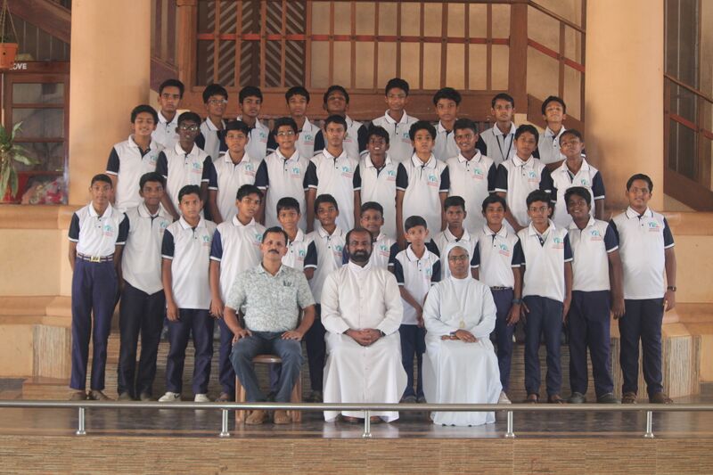 പ്രമാണം:33009-2024-27 batch.JPG