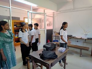 36013robotrainingotherschool1.jpg