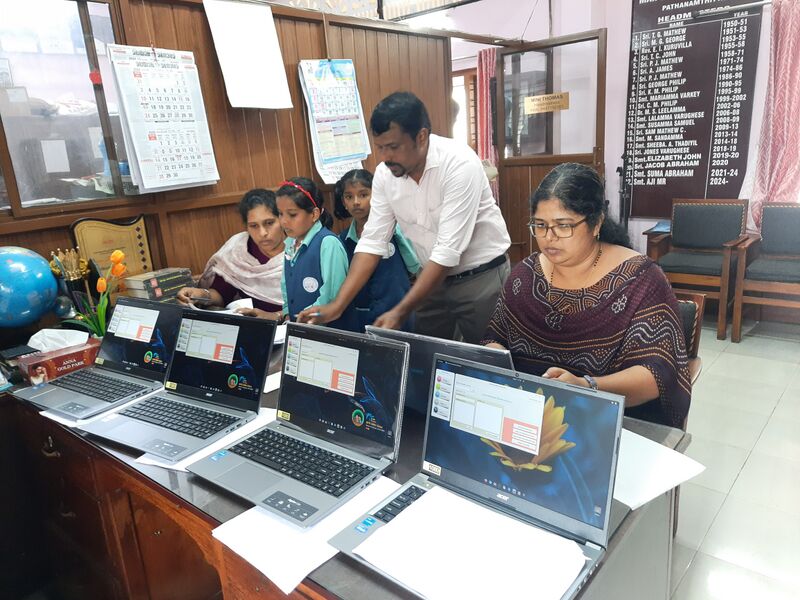 പ്രമാണം:38055 election4.jpg