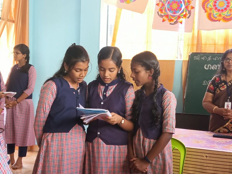 പ്രമാണം:41075 maths club 1.jpg