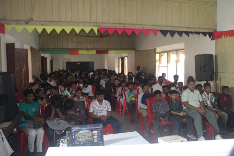 പ്രമാണം:43042 പ്രവേശനോത്സവം1.jpg