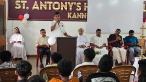 47084 2praveshanolsavam.jpeg