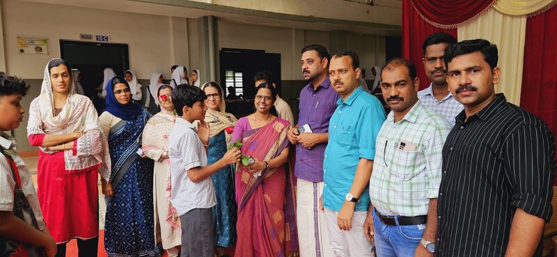 പ്രമാണം:47099 Praveshanolsavam 1.jpg