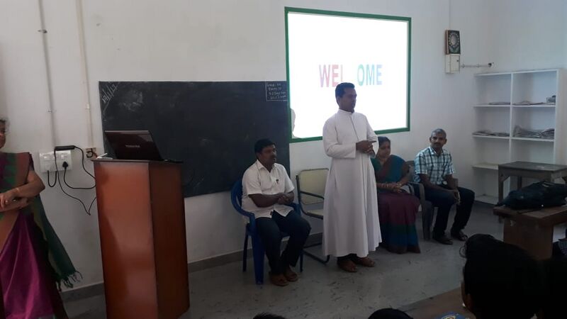 പ്രമാണം:Career guidance 30014.jpg