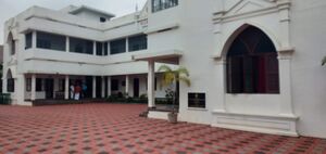 Holy Infants Boys HS Varapuzha 01.jpg