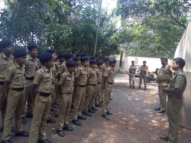 പ്രമാണം:14039 evdy29.jpg