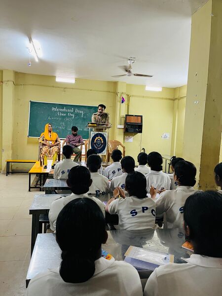 പ്രമാണം:18021 25-26 awarenessclass.jpg