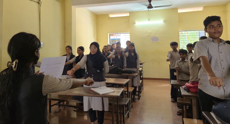 പ്രമാണം:19034 LK Freedom25 04.jpg