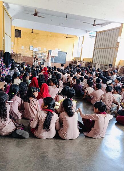 പ്രമാണം:19837 padanolsavam.jpeg