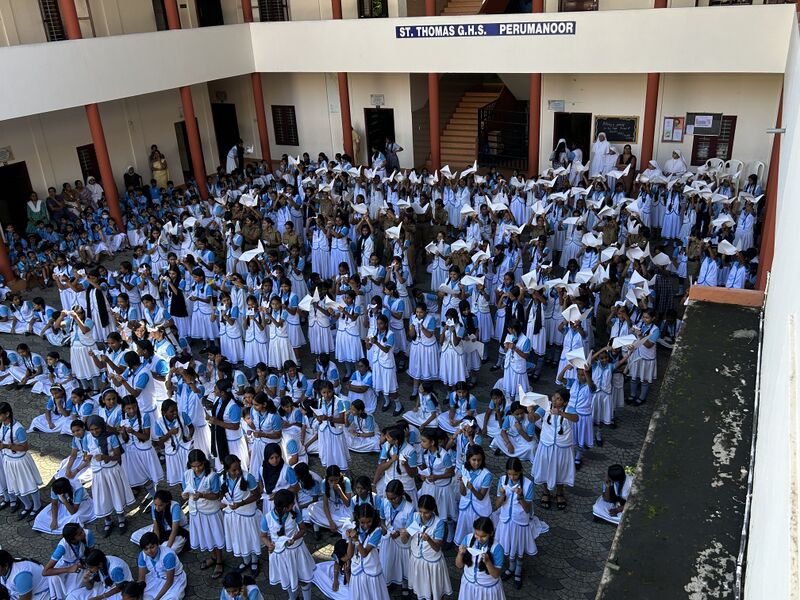 പ്രമാണം:26078-Hiroshima day- with Sadako Birds-2025.jpeg