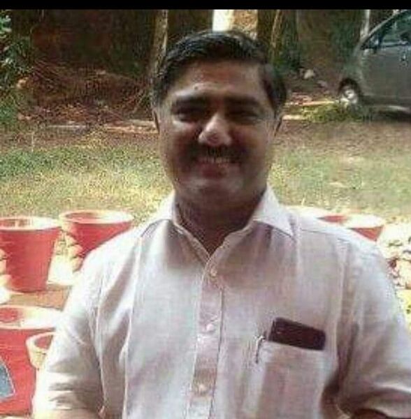 പ്രമാണം:33021 principal2.jpg