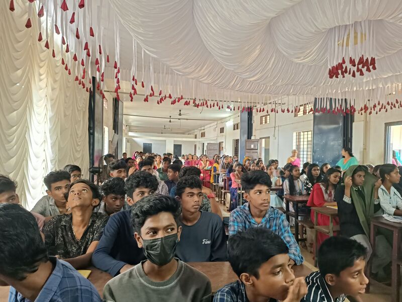 പ്രമാണം:34046 KI.jpg