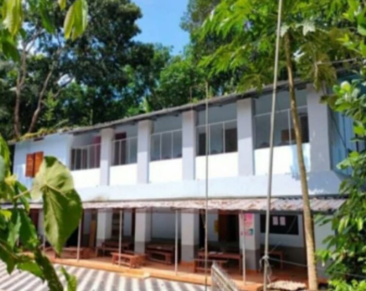 പ്രമാണം:36224 school.jpeg