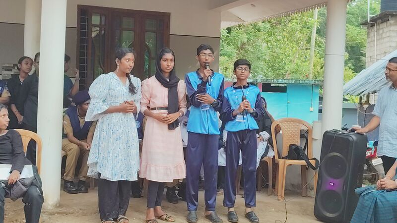 പ്രമാണം:40023 praveshanolsavam 1.jpg