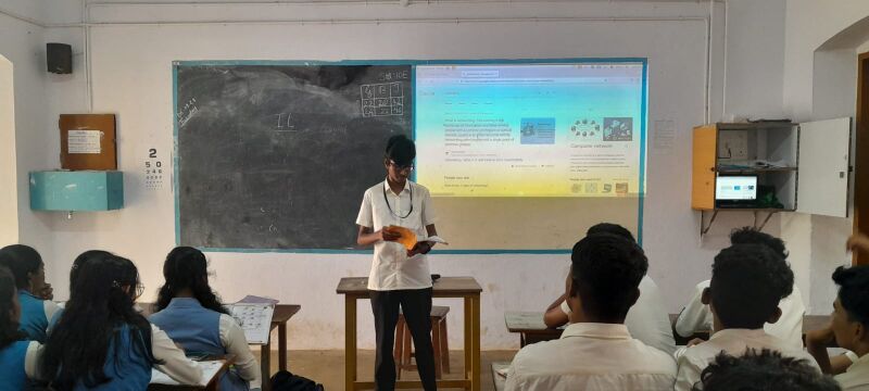 പ്രമാണം:44018 td 06.jpg