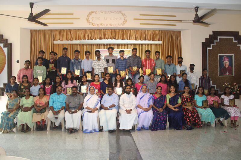 പ്രമാണം:Merit fn 35052 22 (6).jpg