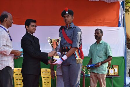 Flight Cadet Rajesh received the prize for the second best platoon in the R Day parade from Sri Snehil Kumar Singh, Sub Collector Fort Kochi