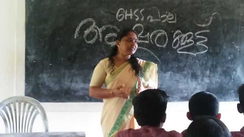 പ്രമാണം:അക്ഷരക്കൂട്ട് 5.jpeg