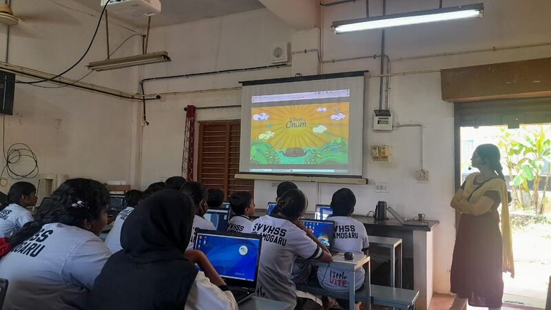 പ്രമാണം:11011 Animation Activity School Camp1.jpg