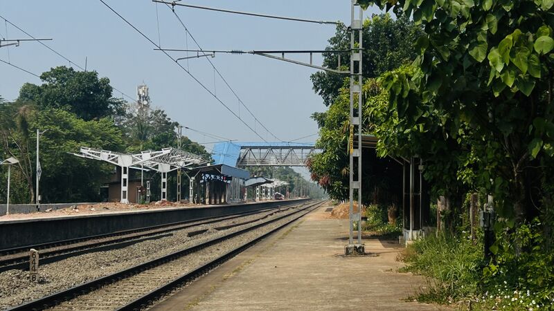 പ്രമാണം:19068 railway station3.jpg