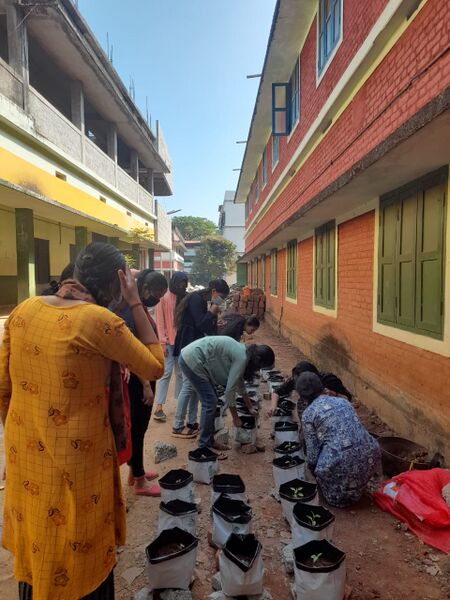 പ്രമാണം:20002-nss camp2.jpg