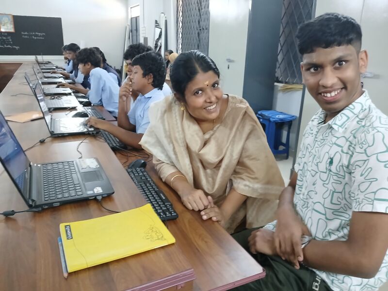 പ്രമാണം:21060 lk ied class4.jpg