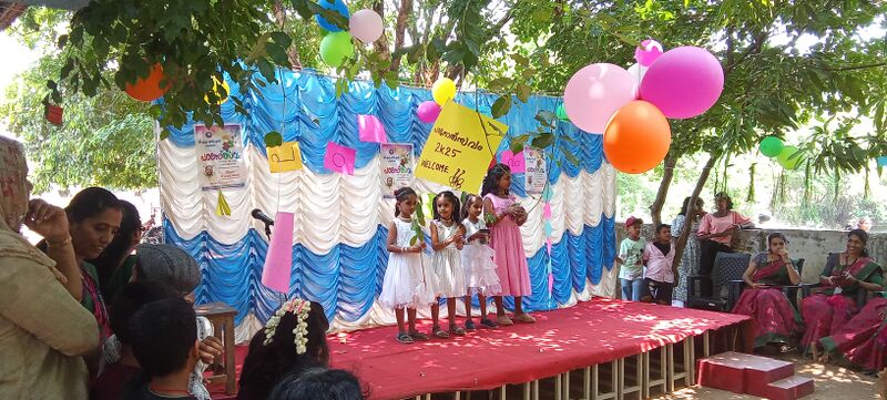 പ്രമാണം:21098 padanolsavam-2025-2.jpg