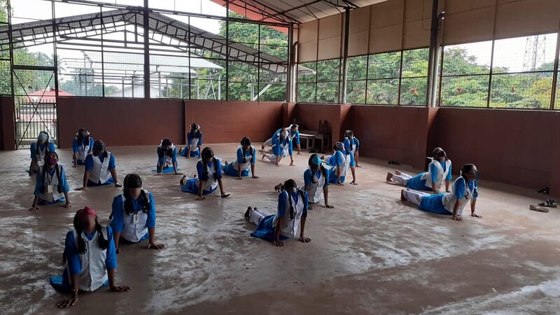 പ്രമാണം:22046 yoga.jpeg