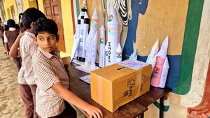 കുട്ടികൾ നിർമ്മിച്ച റോക്കറ്റുകളുടെ പ്രദർശനം