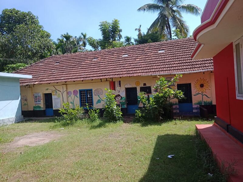 പ്രമാണം:23417 school 1.jpg