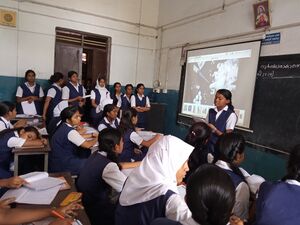 25036 hightech class room .jpg