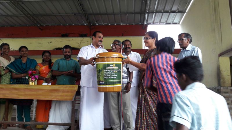 പ്രമാണം:26045 paristhithi.jpg