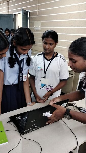 പ്രമാണം:26084 robotic EXhibition.jpg