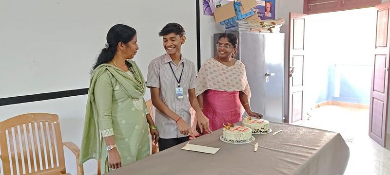 പ്രമാണം:27009 K6.jpeg