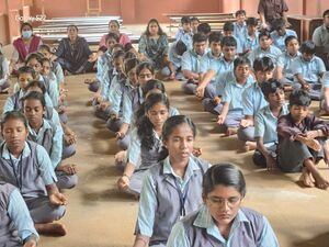 LK 38099 PTA yoga stpauls.jpg