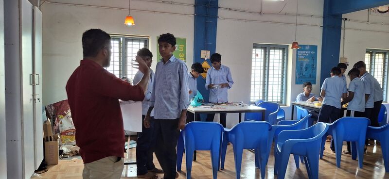 പ്രമാണം:12009 robotic 4.jpg