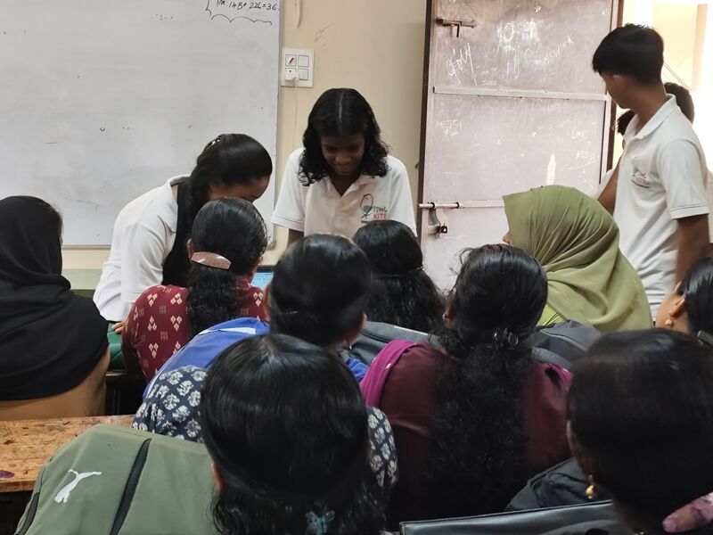 പ്രമാണം:19054 ANTIDRUG4.jpg